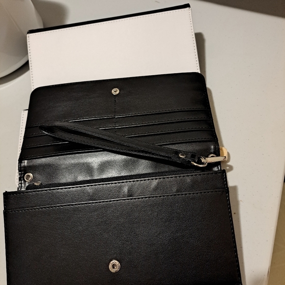 Wallet - Picture 2 of 3